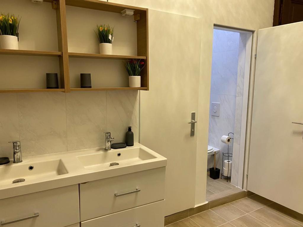 Deluxe Quad Room Dw Vienna Exterior photo